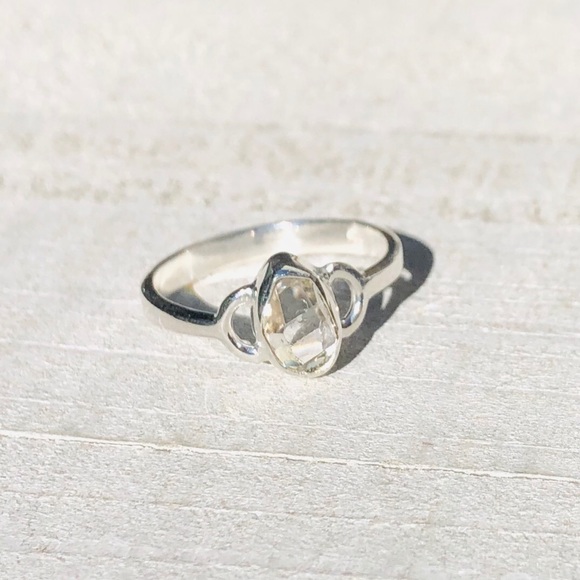 SOLD Herkimer Diamond - USA 925 Ring Size 6.5 - Picture 4 of 6